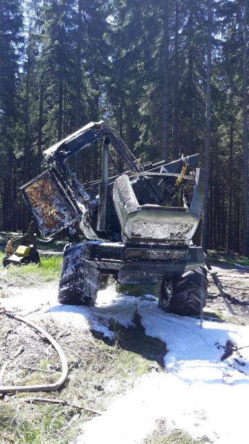 2b45c2ce-6095-45d4-a084-1a8cf3c5a133