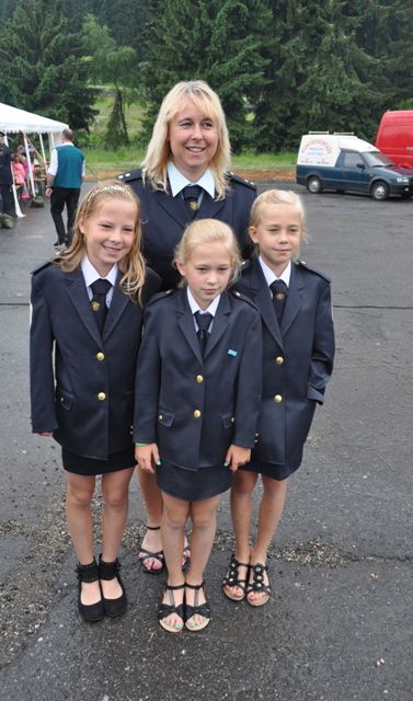 Tož to sů krásné hoky z Mezec :) Všechny sestry včetně té největší :)