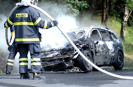 Pozar automobilu 033